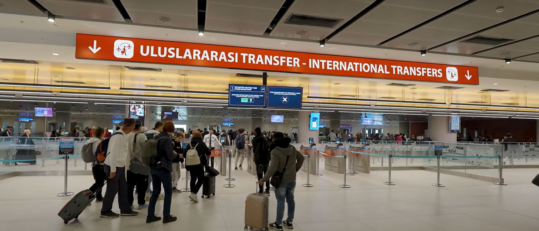 kiem-tra-ho-chieu-passport-control